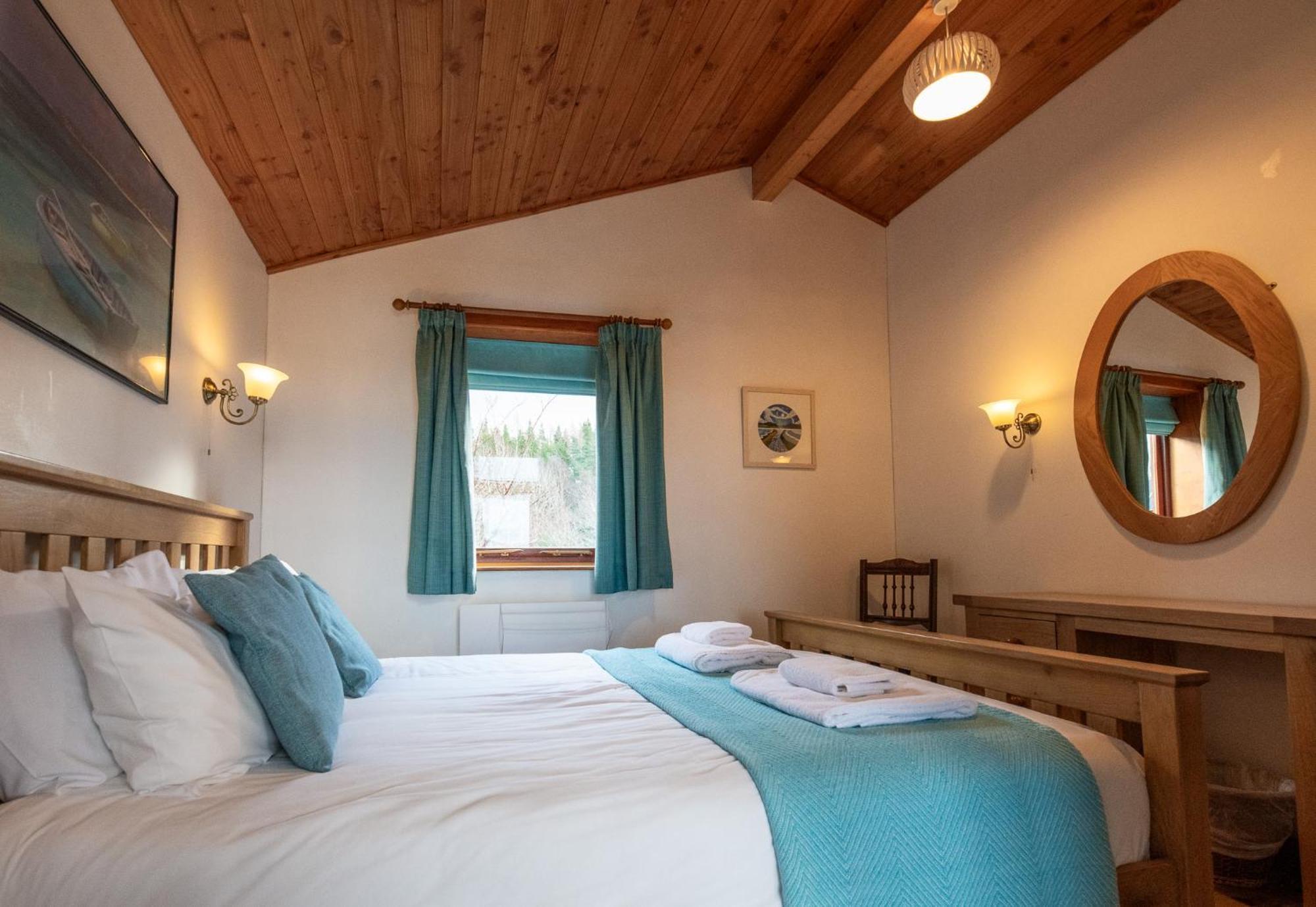 Loch Insh Chalets Ltd Kincraig Esterno foto