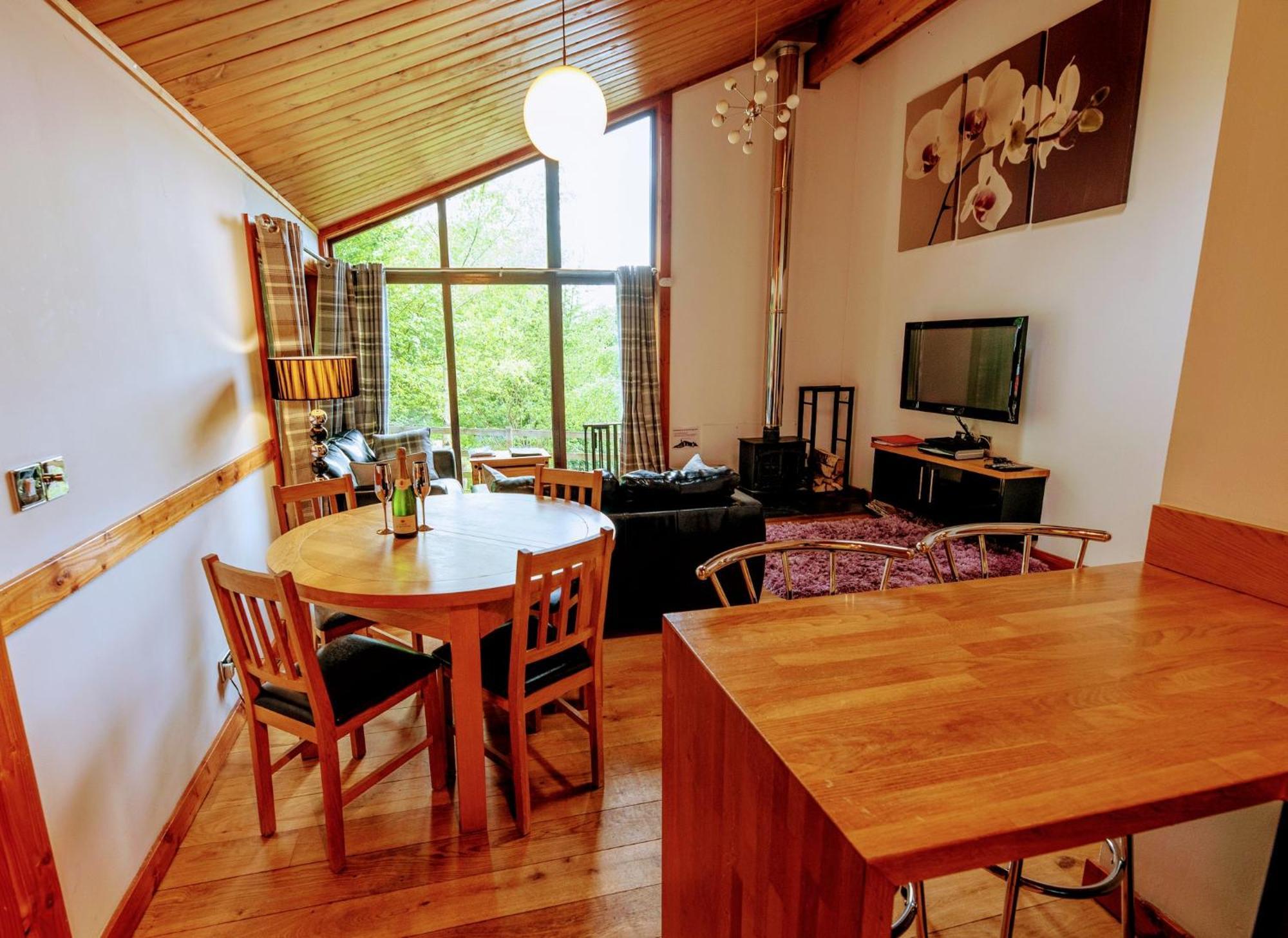Loch Insh Chalets Ltd Kincraig Esterno foto